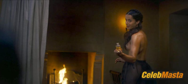 Amrita Acharia in The Serpent Queen (2022)