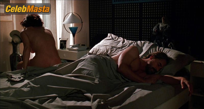 Chelsea Field in Harley Davidson And The Marlboro Man (1991)