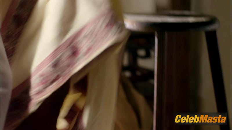 Ellora Torchia in Indian Summers (2015)