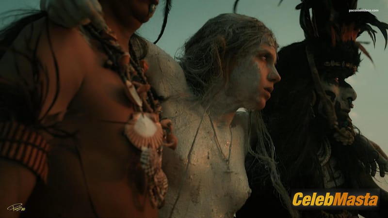 Aura Garrido in Hernan