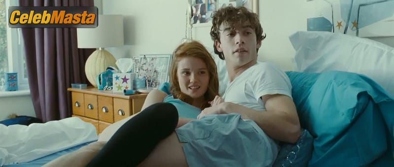 Photo Gallery: Amy Wren in U Want Me 2 Kill Him? photo 4