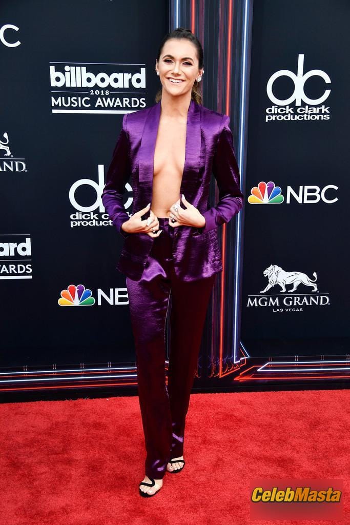 Alyson Stoner Photos: Braless In A Purple Jacket Without Bra photo 2