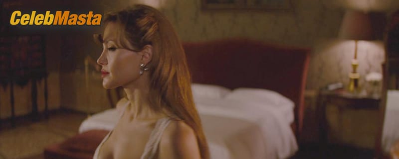 Angelina Jolie Photo Gallery from The Tourist photo 3
