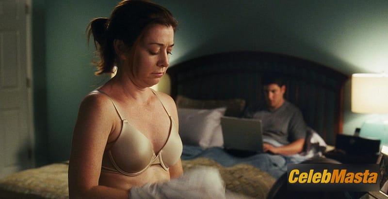 Alyson Hannigan Photo Gallery from American Reunion photo 2