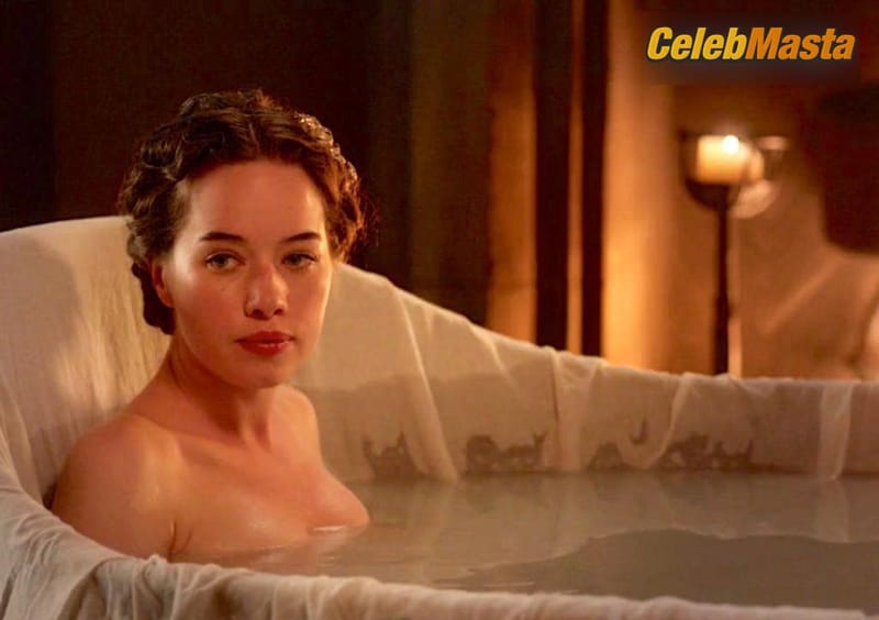 Anna Popplewell Scene Photos Gallery from Reign photo 1
