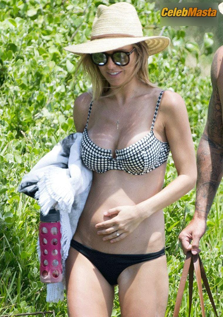 Audrina Patridge Photos: In A Bikini photo 2