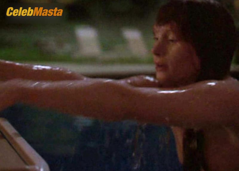 Photo Gallery: Bryce Dallas Howard in Lady In The Water photo 1