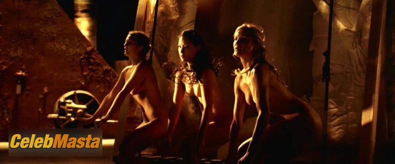 Cameron Diaz Photo Gallery from Charlie’s Angels Full Throttle photo 4