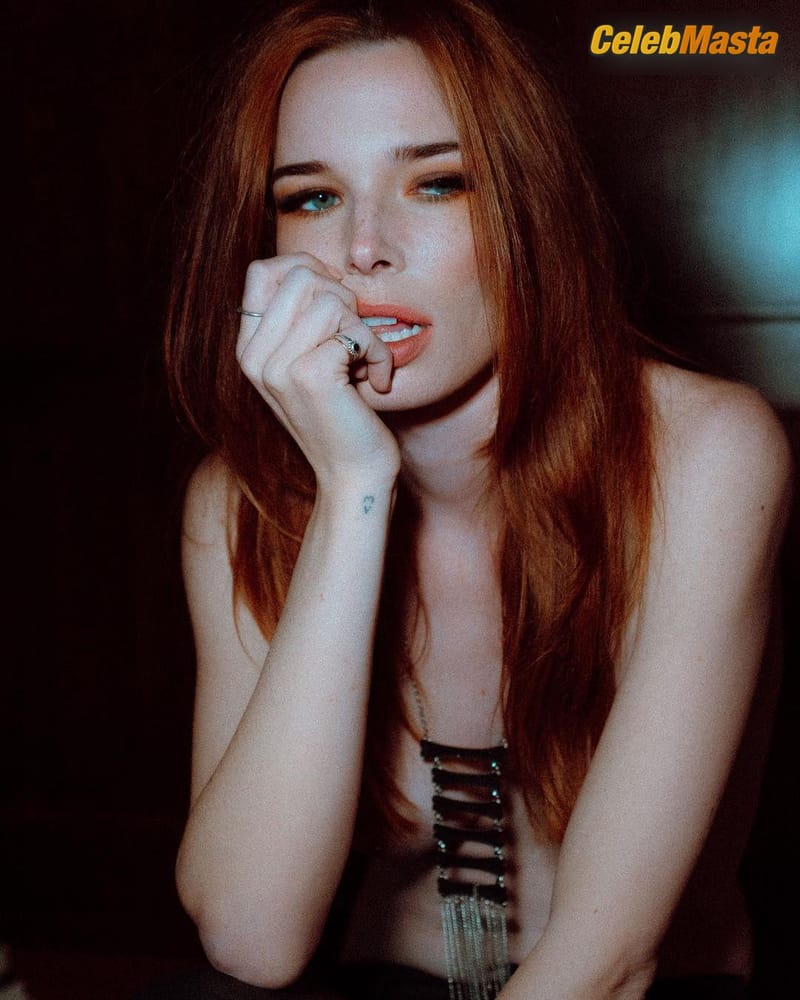 Chloe Dykstra Pics: Sexy And Topless By Adamm On Instagram (december 2018) photo 1