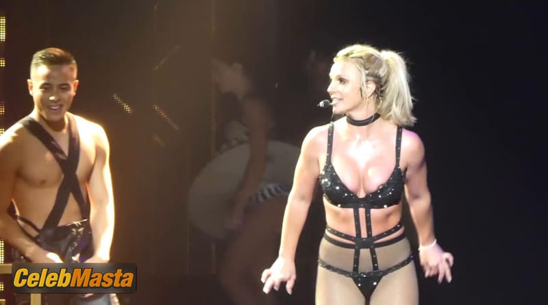 Photo Gallery: Britney Spears in Do Something (live At The Theater At Mgm National Harbor) photo 4