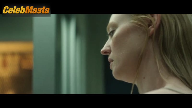 Deborah Ann Woll Photo Set from Daredevil Born Again photo 4
