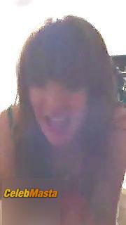 Carly Rae Jepsen Photos: Blowjob And Sexual Photos photo 2
