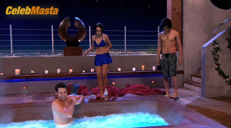 Photo Gallery: Elizabeth Gillies in Icarly photo 3