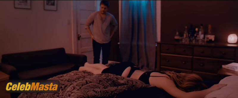 Photo Gallery: Christina Robinson in Philophobia or the Fear of Falling in Love photo 2