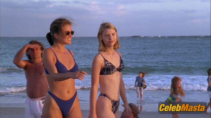 Claire Danes Photo Set from To Gillian On Her 37th Birthday photo 2