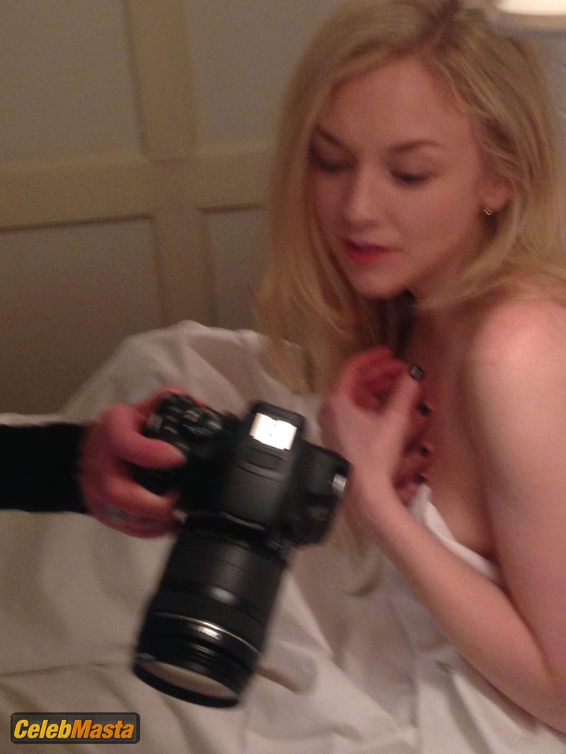 Emily Kinney Pics: Sexy Photos Collection photo 1