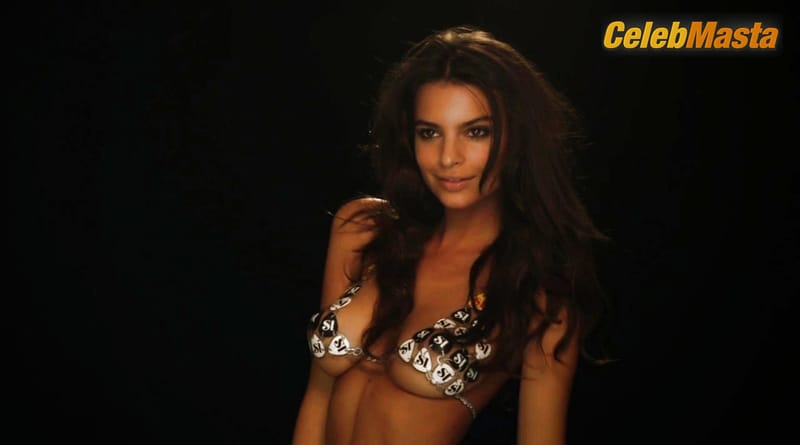 Photo Gallery: Emily Ratajkowski in Sports Illustrated Swimsuit 2014 Emily Ratajkowski Photo Shoot photo 1