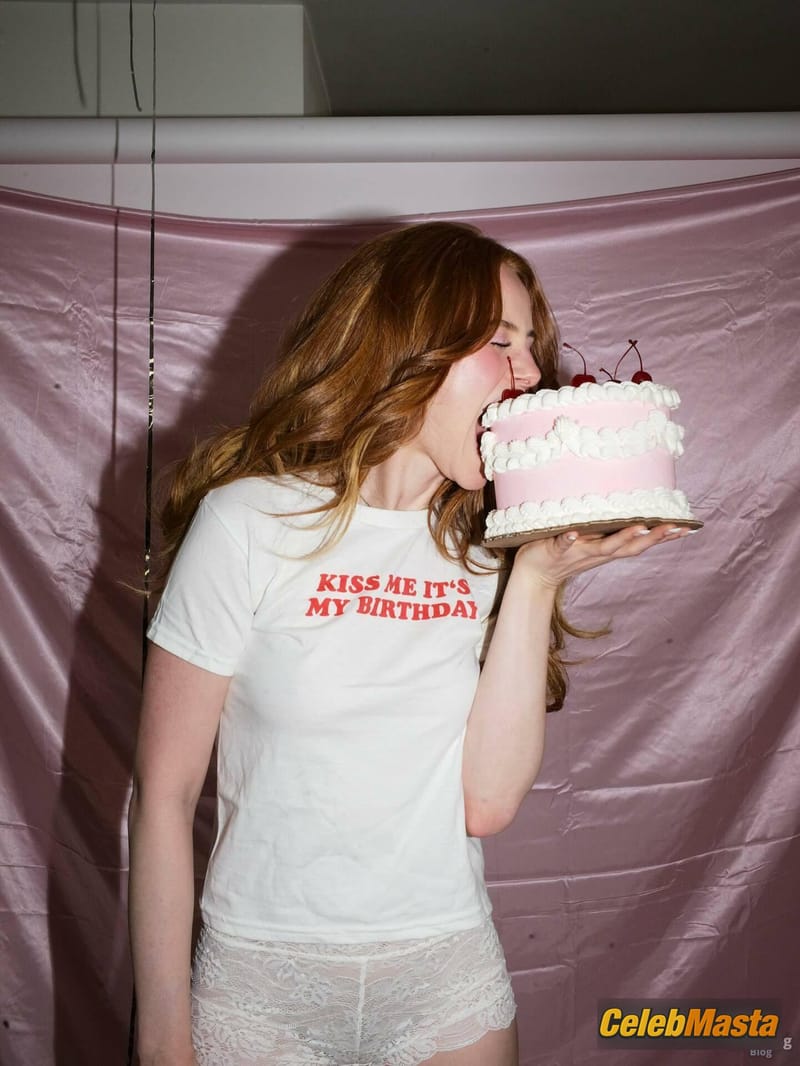 Photo Gallery: Madelaine Petsch photo 2