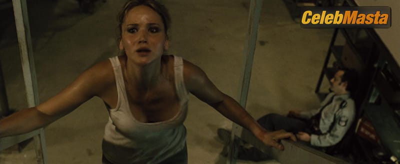 Photo Gallery: Jennifer Lawrence in House At The End Of The Street photo 1