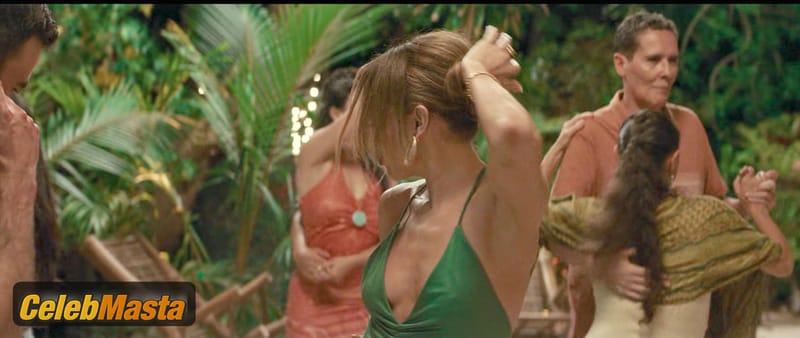 Jennifer Lopez Photo Gallery: Office Romance photo 2