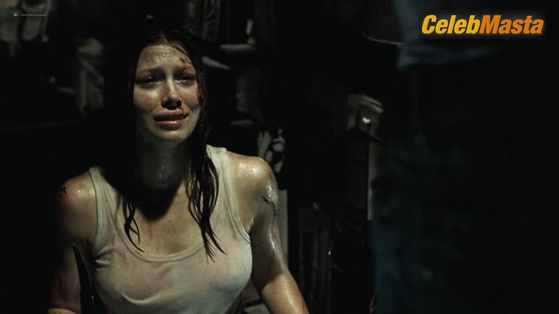 Jessica Biel Pics from the Set of The Texas Chainsaw Massacre photo 1