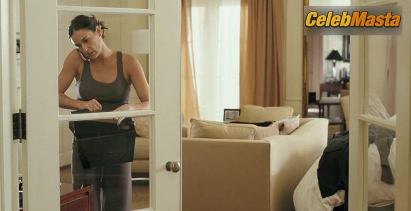Demi Moore Topless Photo Set from Mr. Brooks photo 1