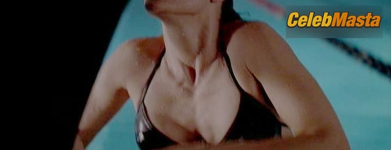 Demi Moore Topless Photo Set from Mr. Brooks photo 2