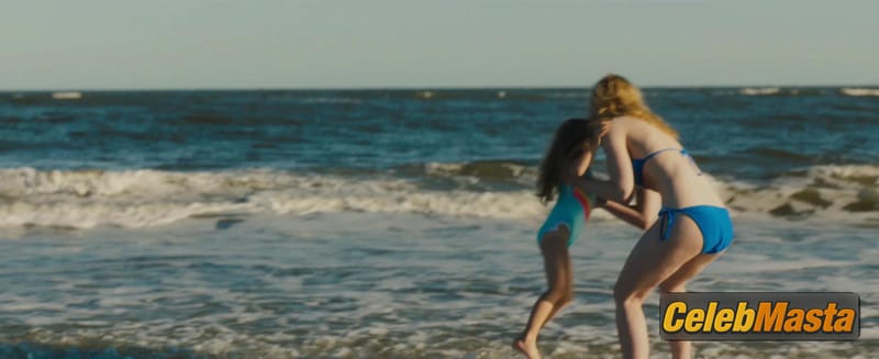 Elle Fanning Pics from the Set of Galveston photo 2