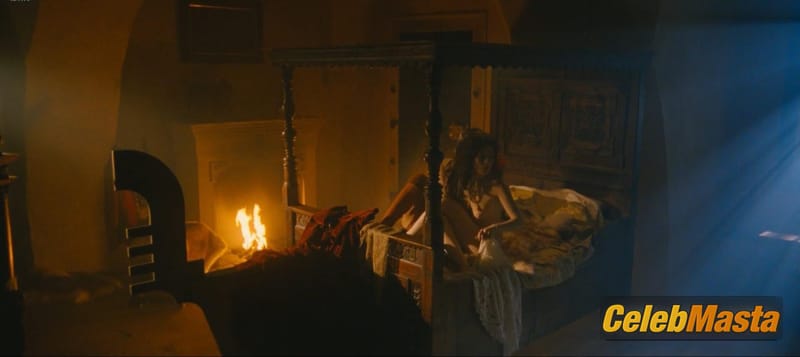 Anna Friel Scene Photos Gallery from Bathory Countess Of Blood photo 3