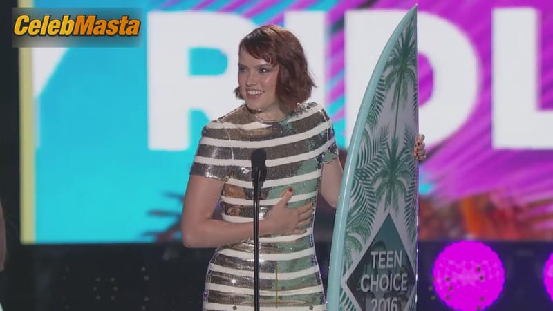 Daisy Ridley Photo Gallery from Teen Choice Awards 2016 photo 3