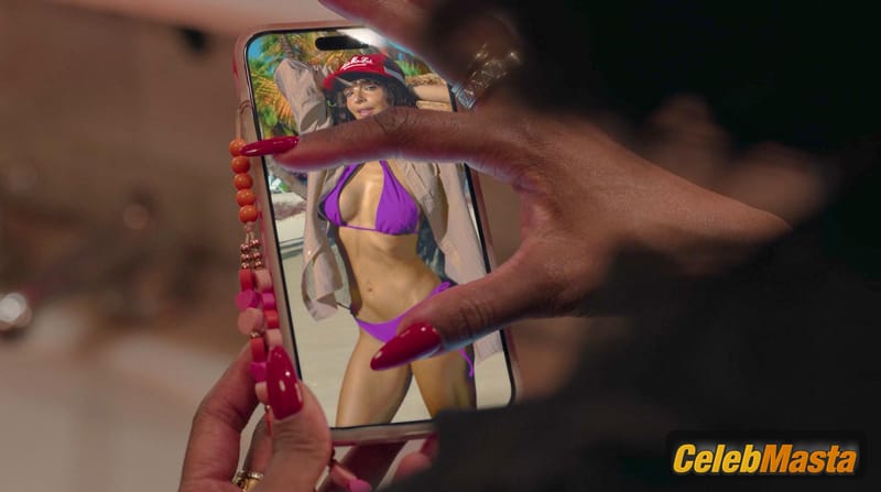 Emily Ratajkowski Photo Set from Too Much photo 1
