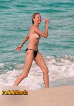 Cameron Diaz Photo Gallery from Beach Babes photo 4
