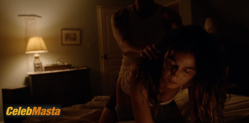 Emmanuelle Chriqui Photo Gallery from Hospitality photo 4