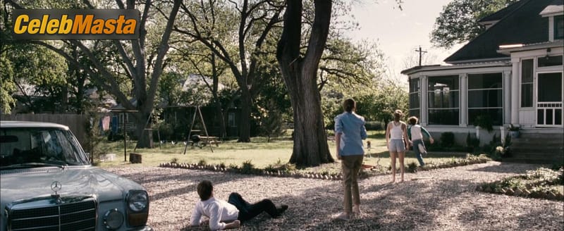 Photo Gallery: Hayden Panettiere in Fireflies In The Garden photo 2