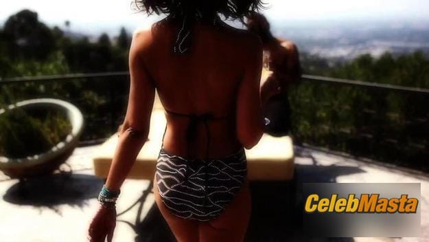 Emmanuelle Chriqui Scene Photos Gallery from I Could Be The Best Time Of Your Life photo 2
