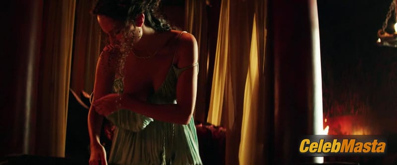 Photo Gallery: Irina Shayk in Hercules photo 3