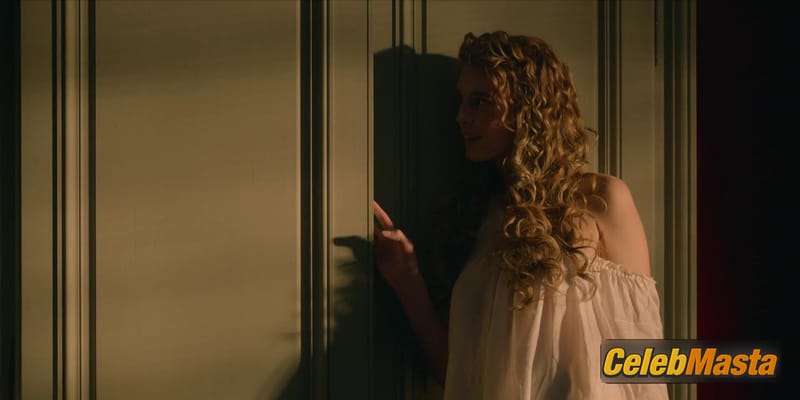 Gaia Weiss Photo Gallery from Marie Antoinette photo 4