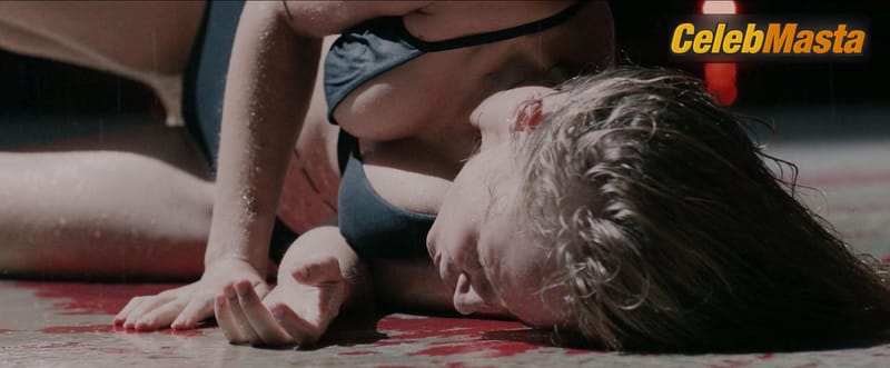 Photo Gallery: Ingrid Garcia Jonsson in Sweet Home photo 1