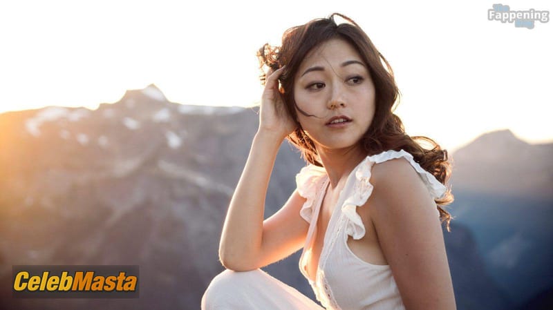 Karen Fukuhara Photo Gallery: Sexy And Sensational Photoshoot photo 4