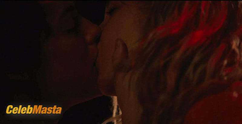 Juno Temple Photo Set from Jack And Diane photo 2