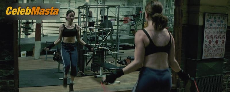 Hilary Swank Scene Photos Gallery from Million Dollar Baby photo 4