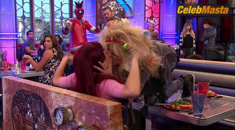 Jennette McCurdy Scene Photos Gallery from Sam & Cat photo 2