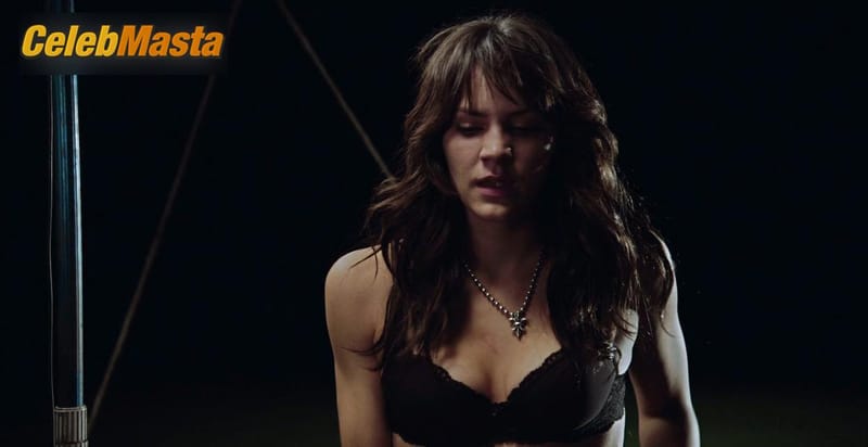Katharine McPhee Photo Gallery from Shark Night 3d photo 4