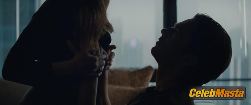 Julianne Moore Scene Photos Gallery from Sharper photo 1