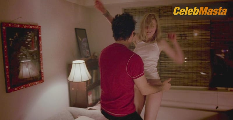 Kirsten Dunst Scene Photos Gallery from Eternal Sunshine Of The Spotless Mind photo 3