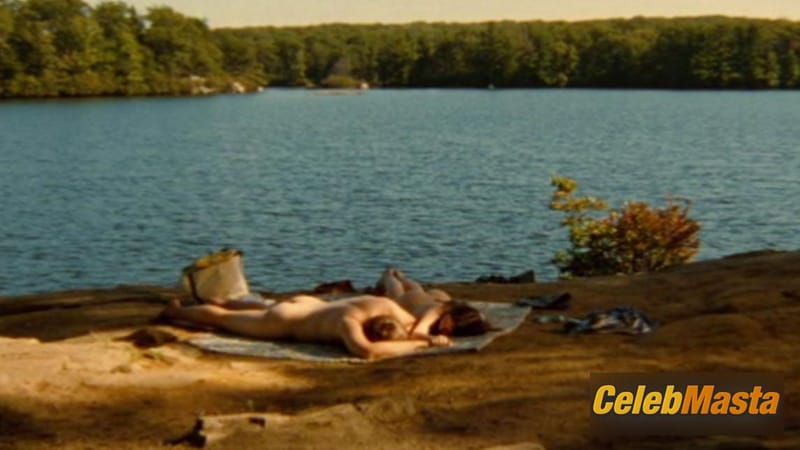 Michelle Trachtenberg Scene Photos Gallery from Beautiful Ohio photo 4