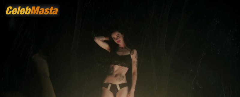 Krysten Ritter Photo Set from Asthma photo 1
