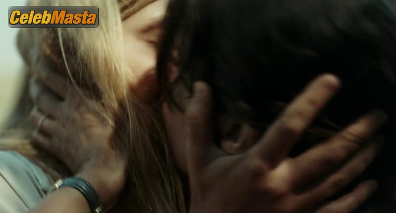Laetitia Casta Scene Photos Gallery from Beyond The Horizon photo 4