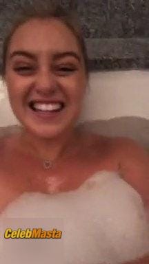 Iskra Lawrence Gallery: Flashes Boob In The Bathroom While She Was Live On Instagram photo 3