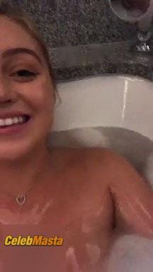 Iskra Lawrence Gallery: Flashes Boob In The Bathroom While She Was Live On Instagram photo 4